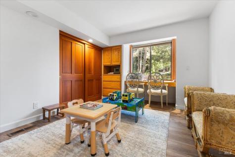 2656 Knob Hill Drive Santa Rosa CA 95404