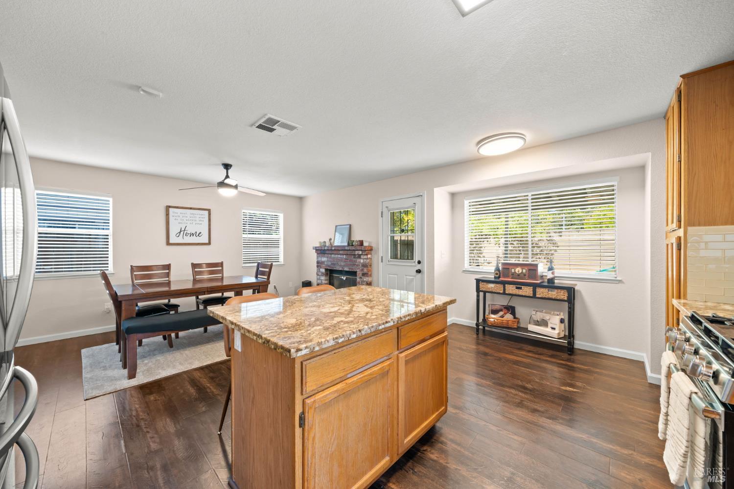 526 Regency Circle Vacaville CA 95687
