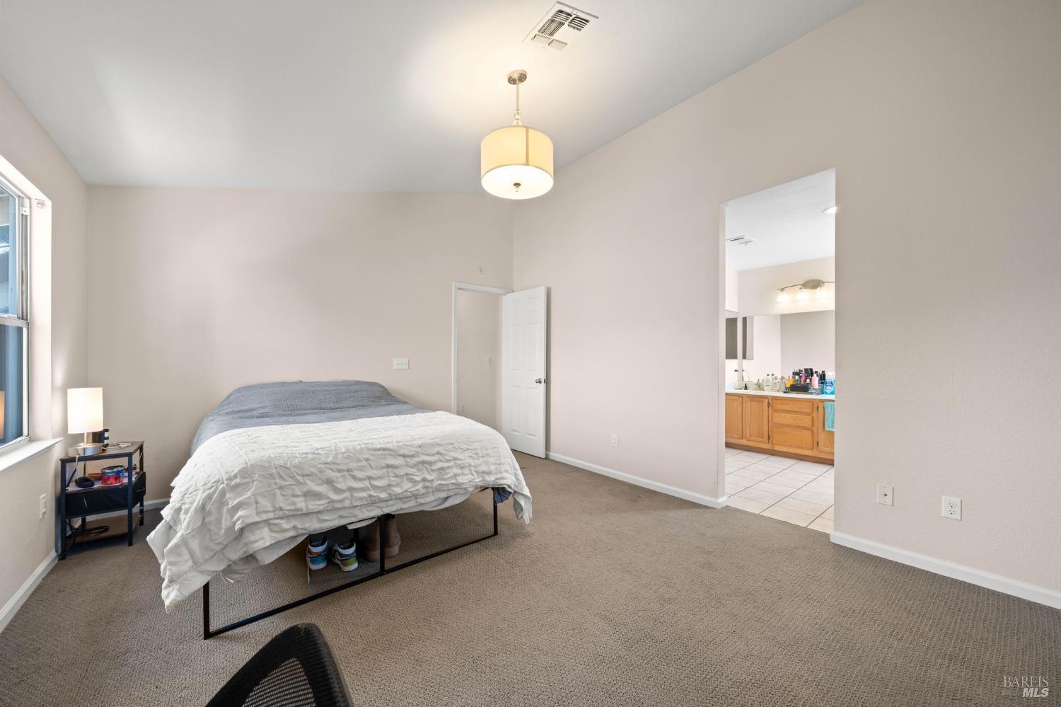 526 Regency Circle Vacaville CA 95687