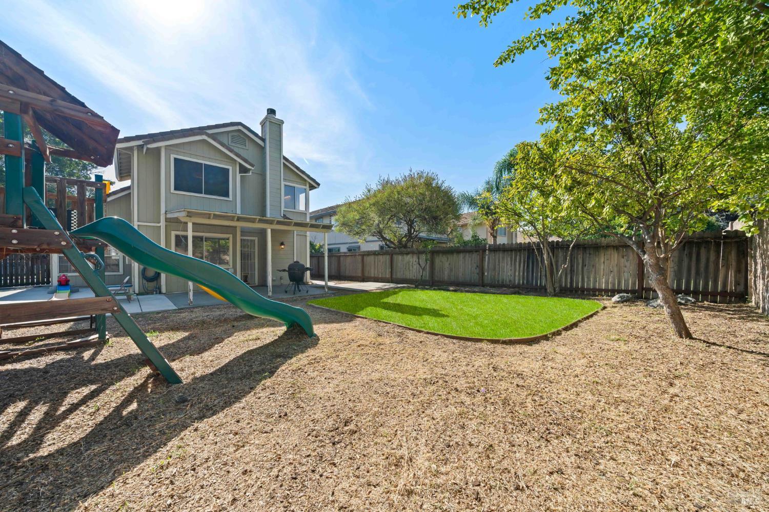 526 Regency Circle Vacaville CA 95687