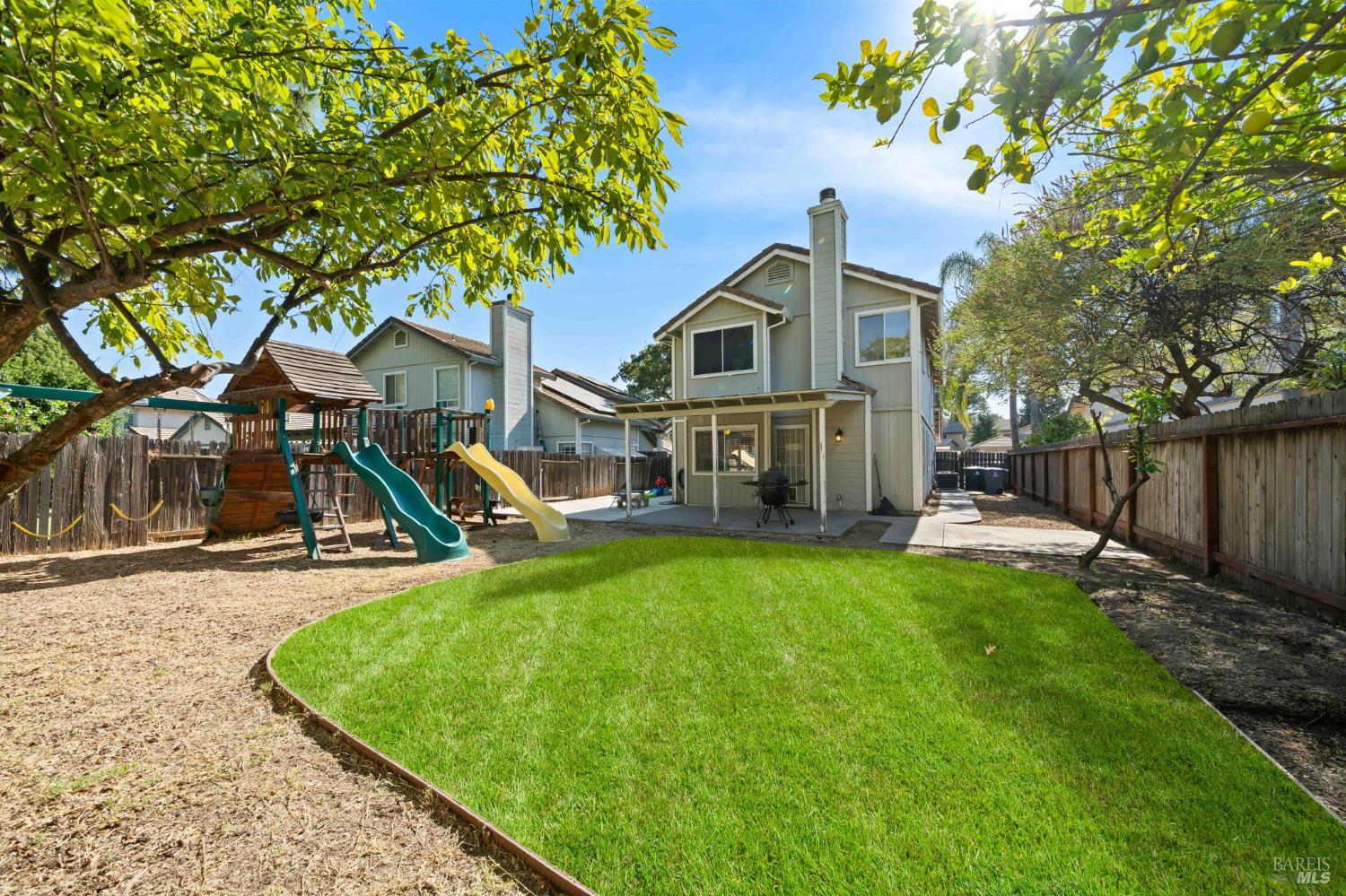 526 Regency Circle Vacaville CA 95687