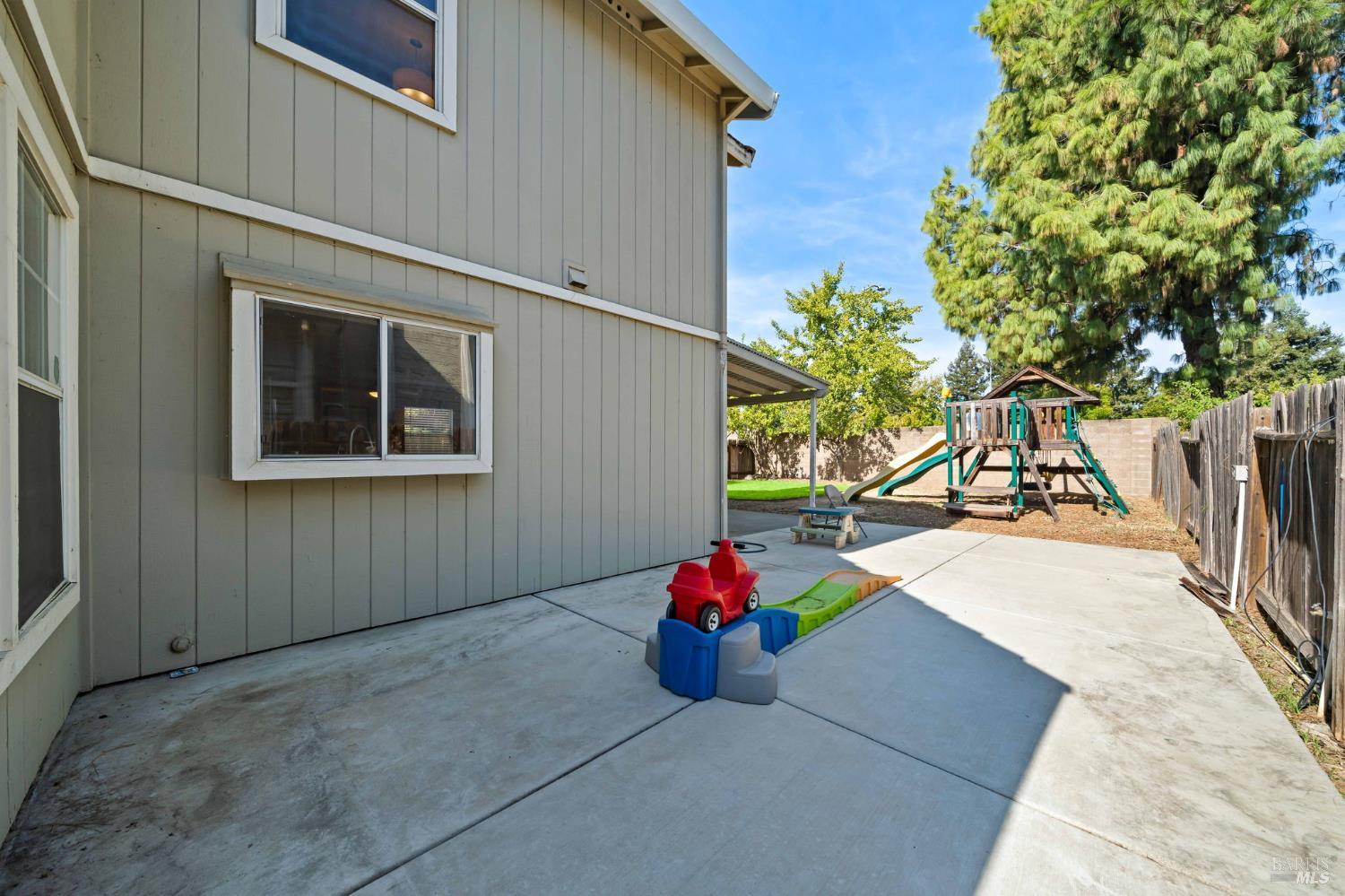 526 Regency Circle Vacaville CA 95687