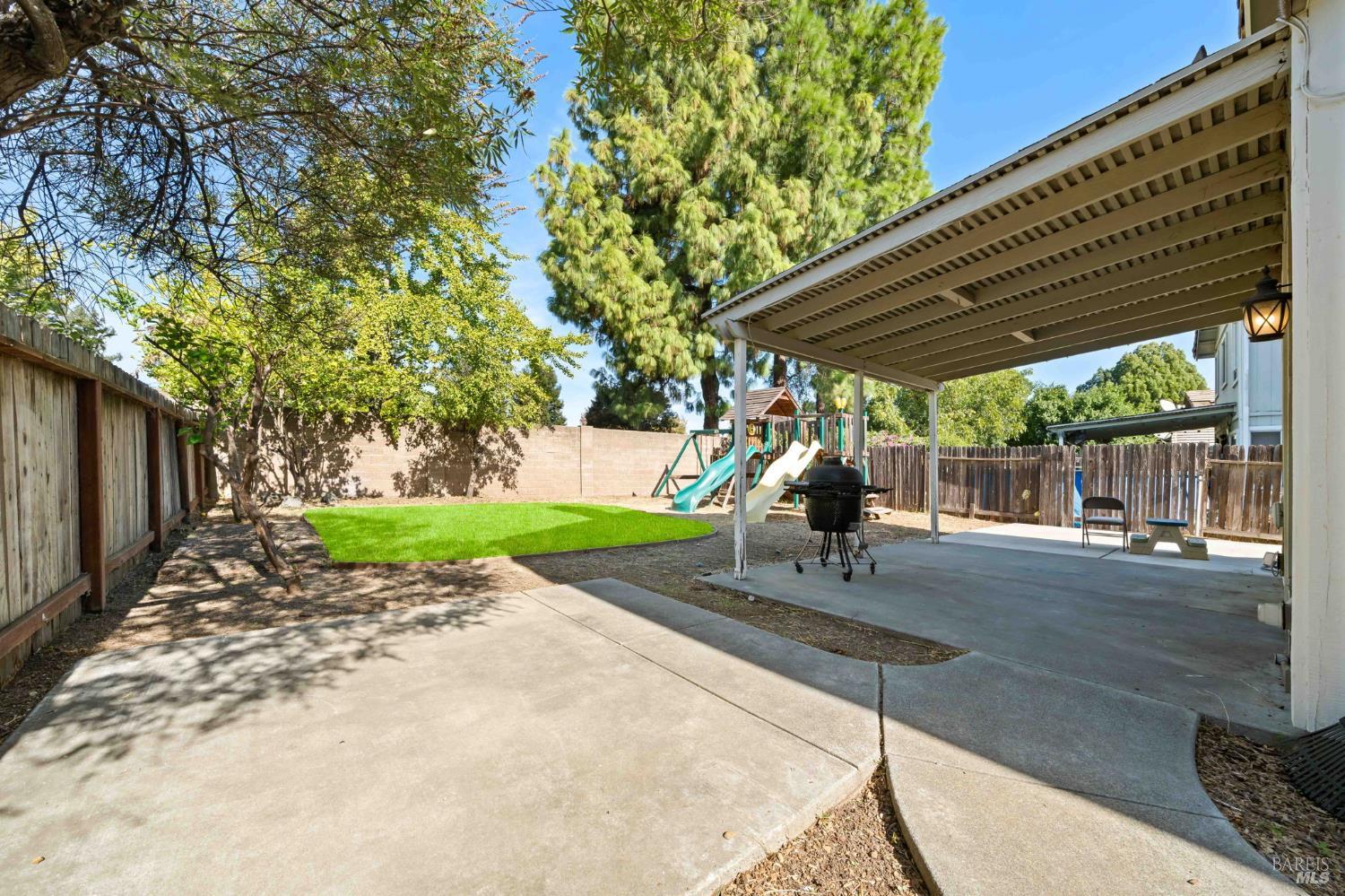 526 Regency Circle Vacaville CA 95687