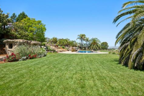 394 Monte Vista Lane Petaluma CA 94952