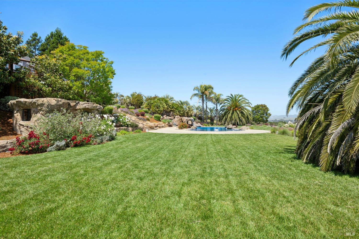 394 Monte Vista Lane Petaluma CA 94952