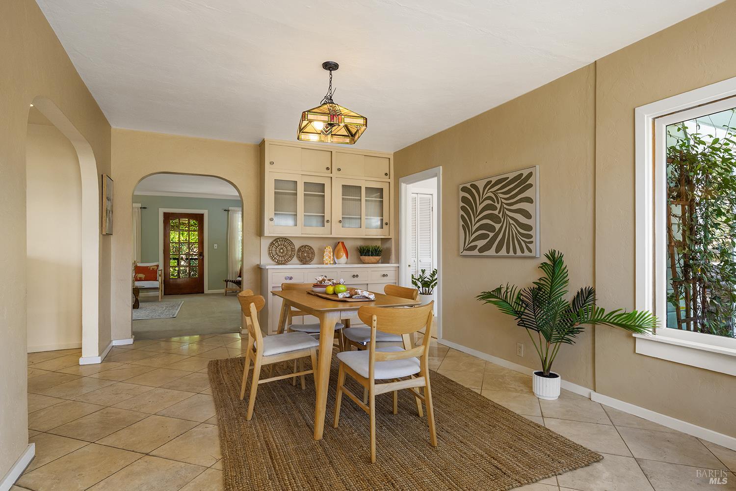 690 Palm Avenue Penngrove CA 94951