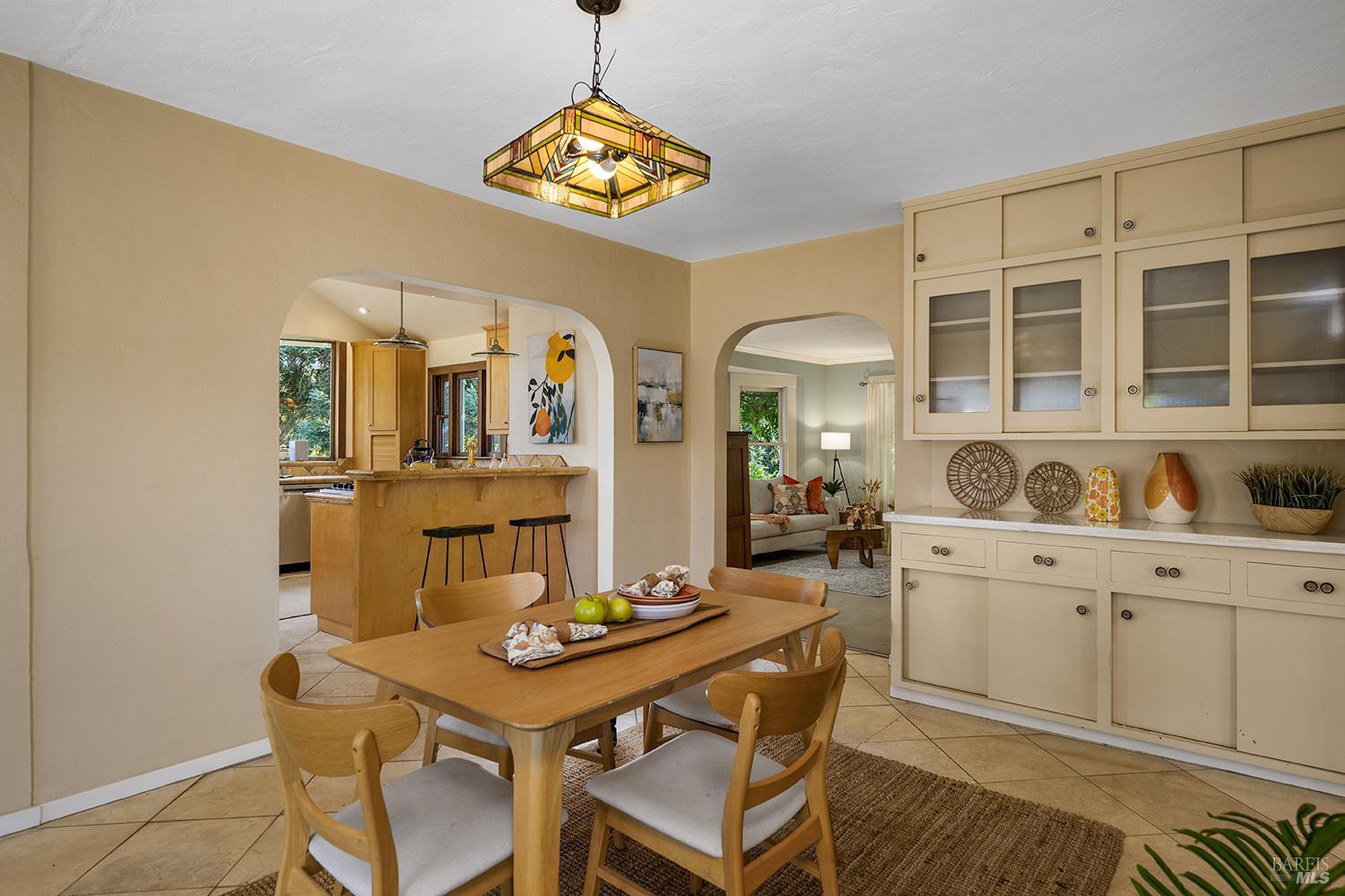 690 Palm Avenue Penngrove CA 94951