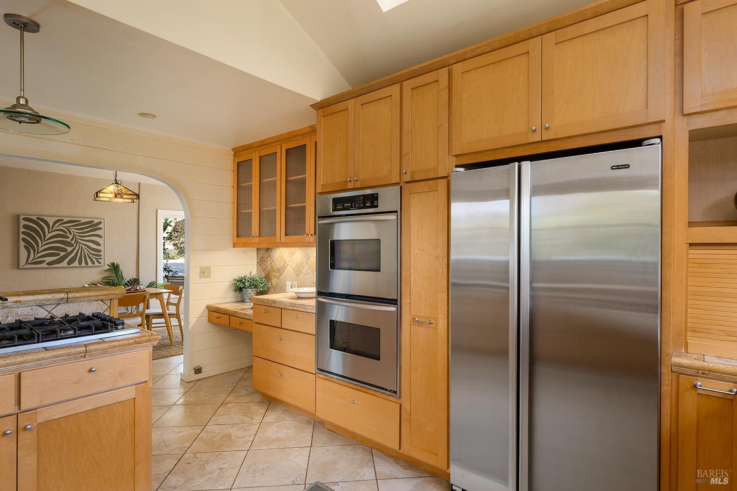 690 Palm Avenue Penngrove CA 94951