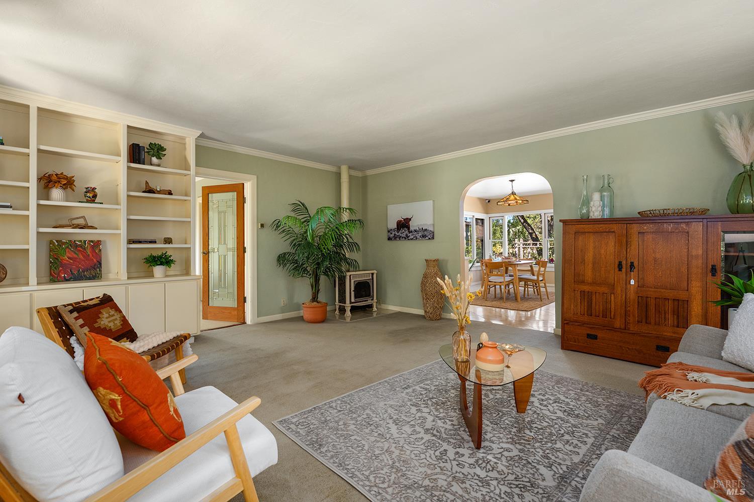 690 Palm Avenue Penngrove CA 94951