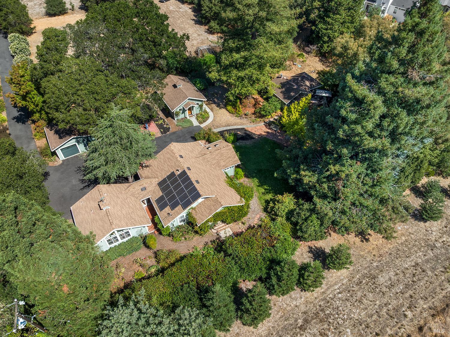 690 Palm Avenue Penngrove CA 94951