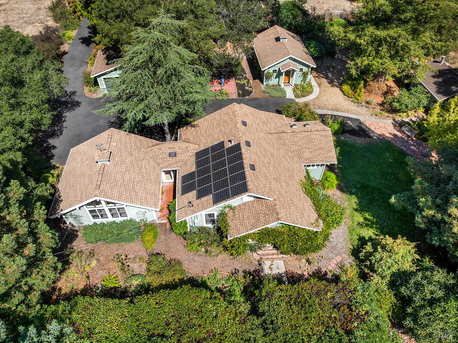 690 Palm Avenue Penngrove CA 94951