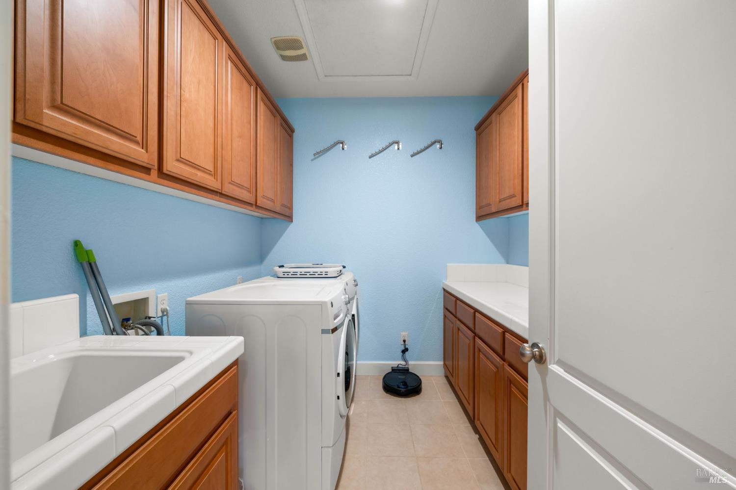 131 Brighton Circle Vacaville CA 95687