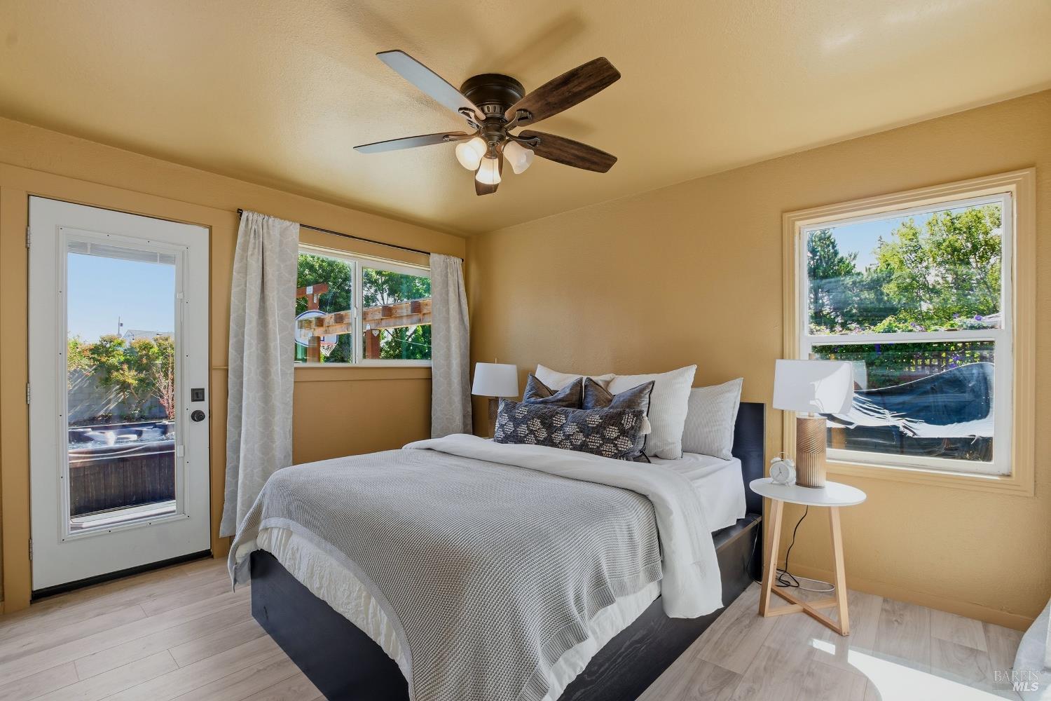 2720 Hilltop Drive Napa CA 94558