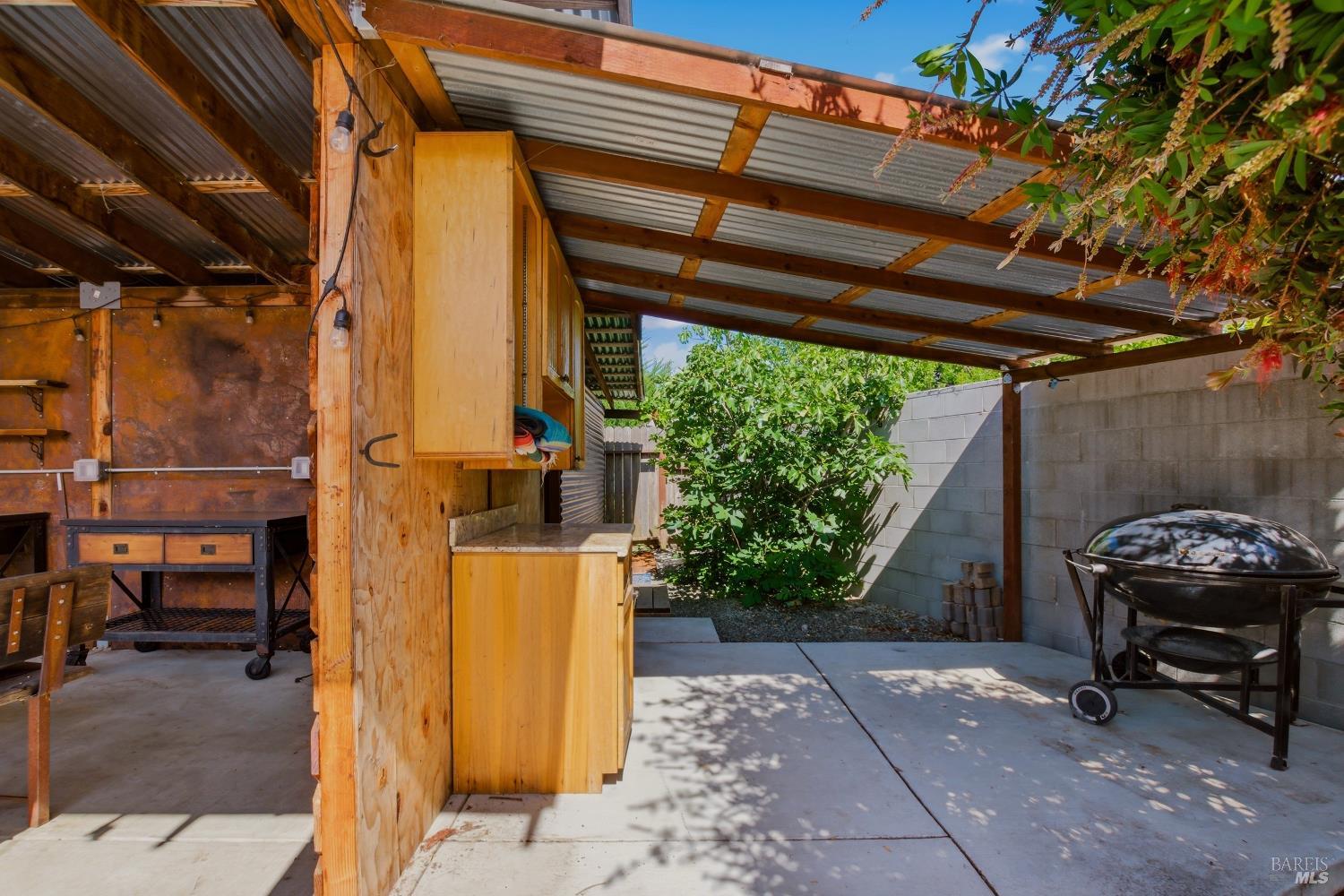 2720 Hilltop Drive Napa CA 94558