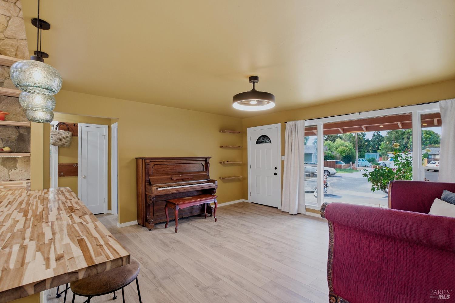 2720 Hilltop Drive Napa CA 94558