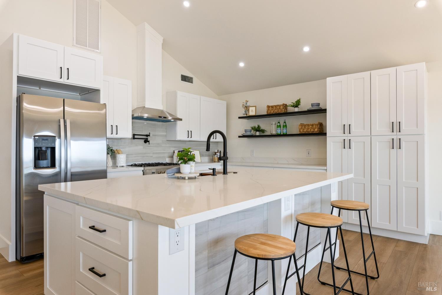 2570 Eastlake Drive Kelseyville CA 95451