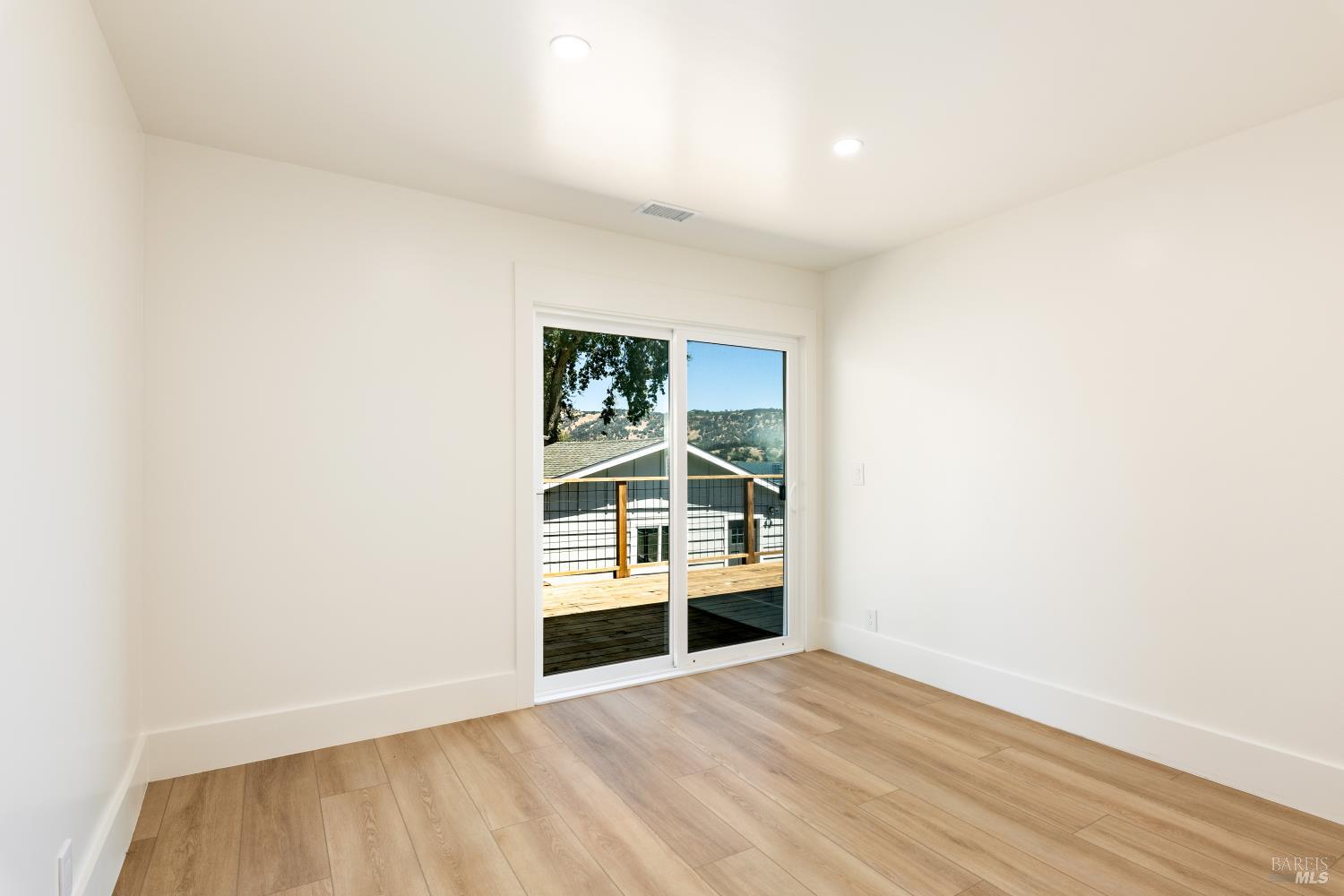 2570 Eastlake Drive Kelseyville CA 95451
