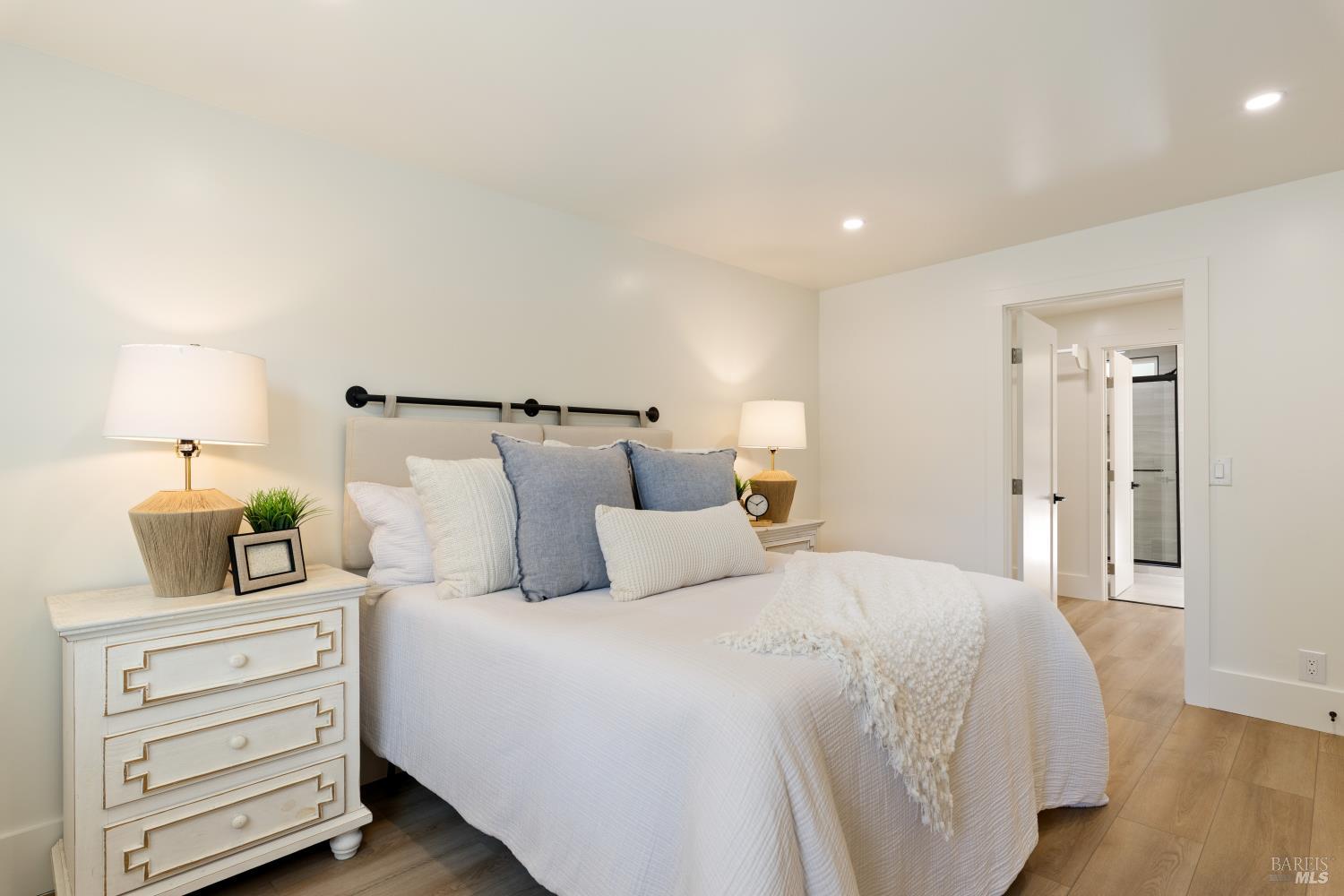 2570 Eastlake Drive Kelseyville CA 95451