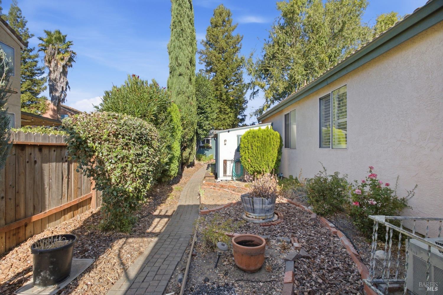 802 Monaghan Circle Vacaville CA 95688