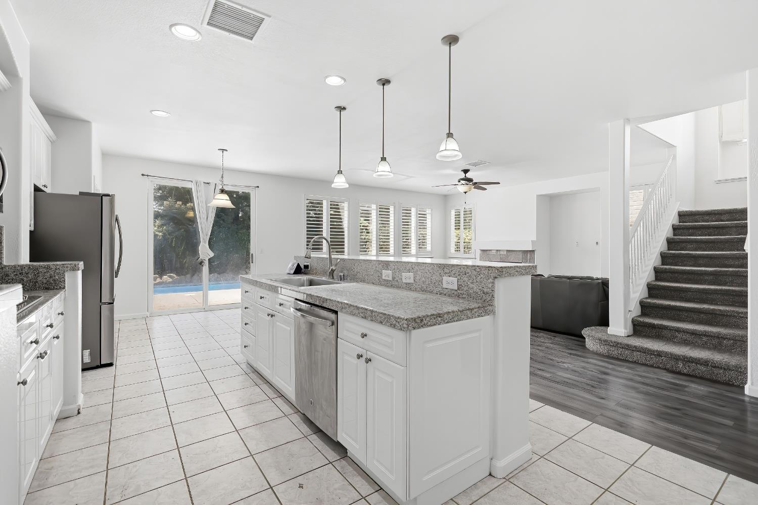 1339 Cindy Drive Oakdale CA 95361