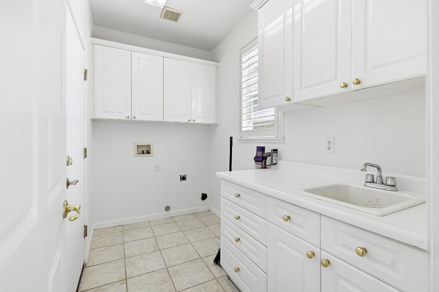 1339 Cindy Drive Oakdale CA 95361