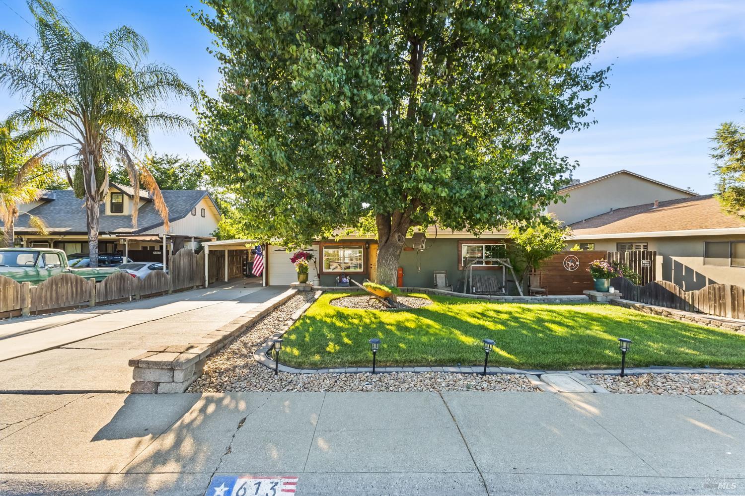 613 N Adams Street Dixon CA 95620