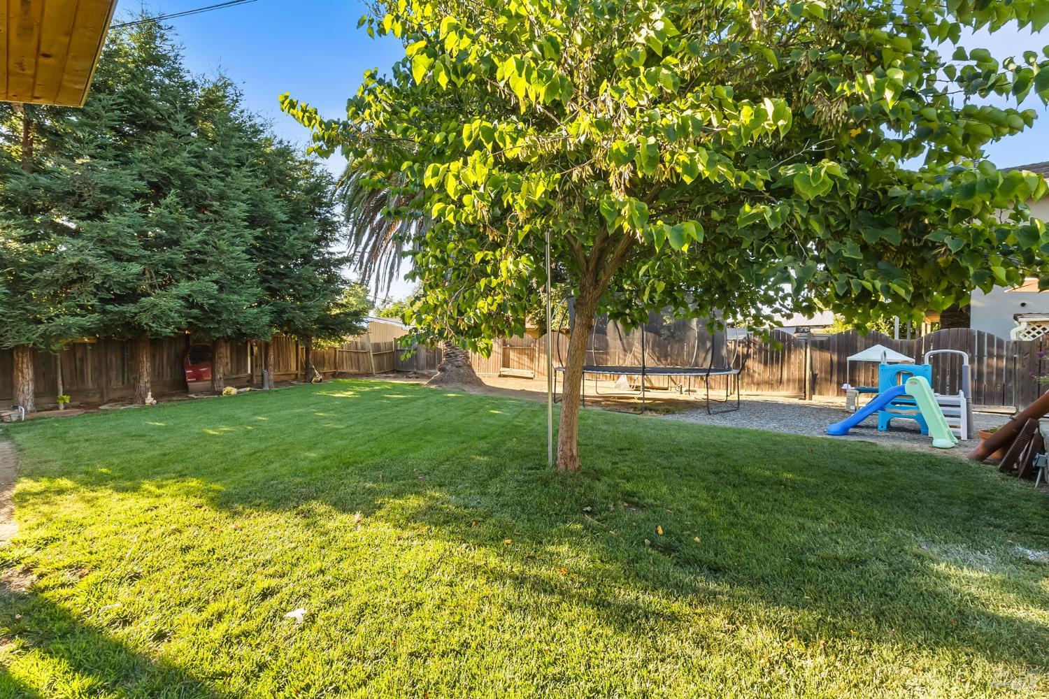 613 N Adams Street Dixon CA 95620