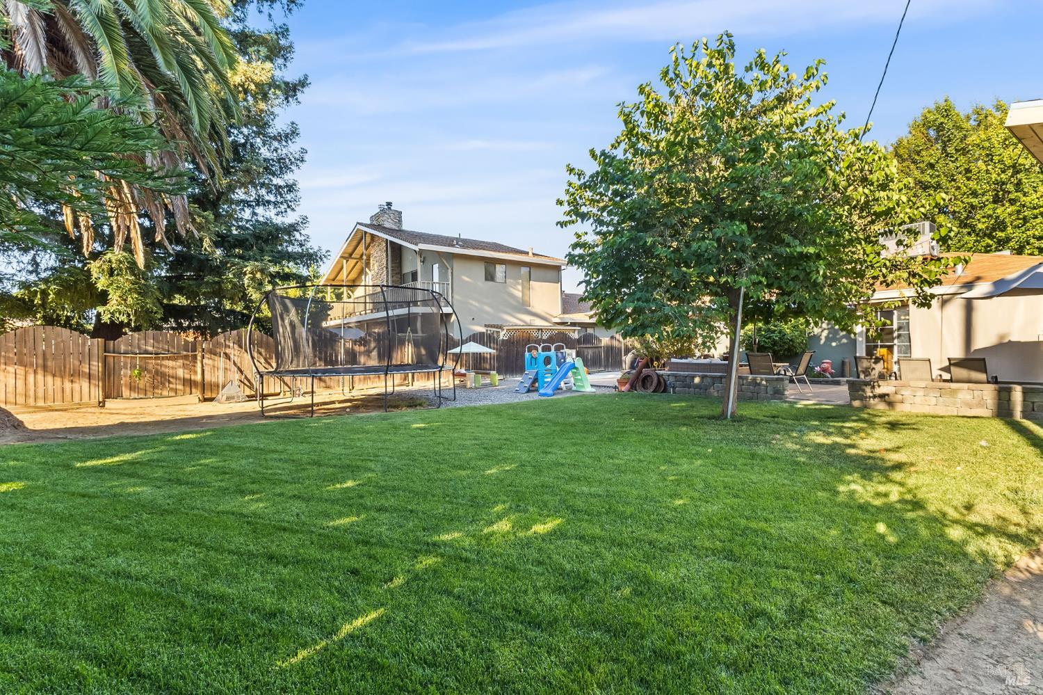 613 N Adams Street Dixon CA 95620