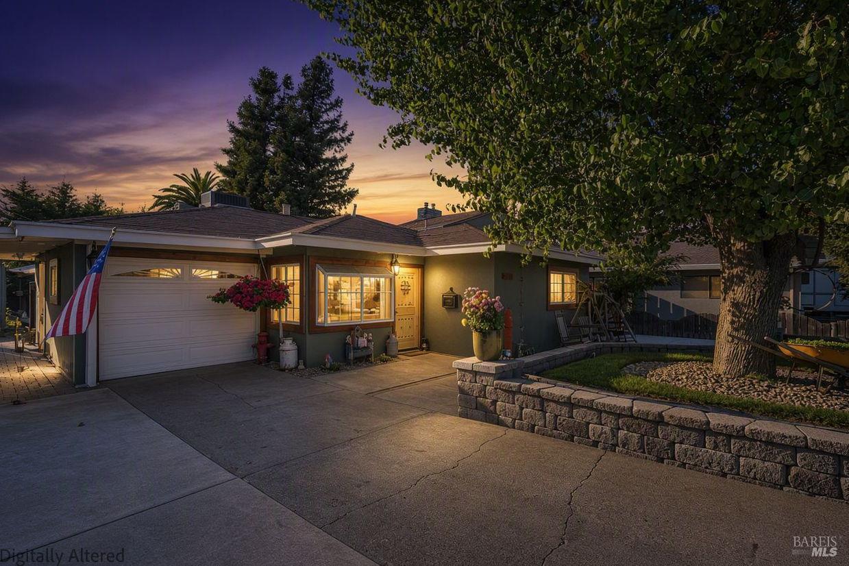 613 N Adams Street Dixon CA 95620