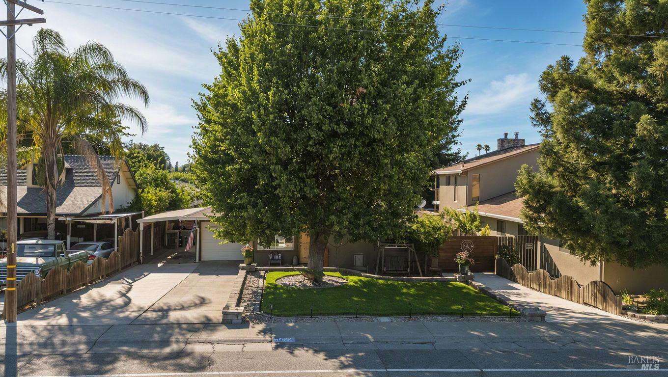 613 N Adams Street Dixon CA 95620