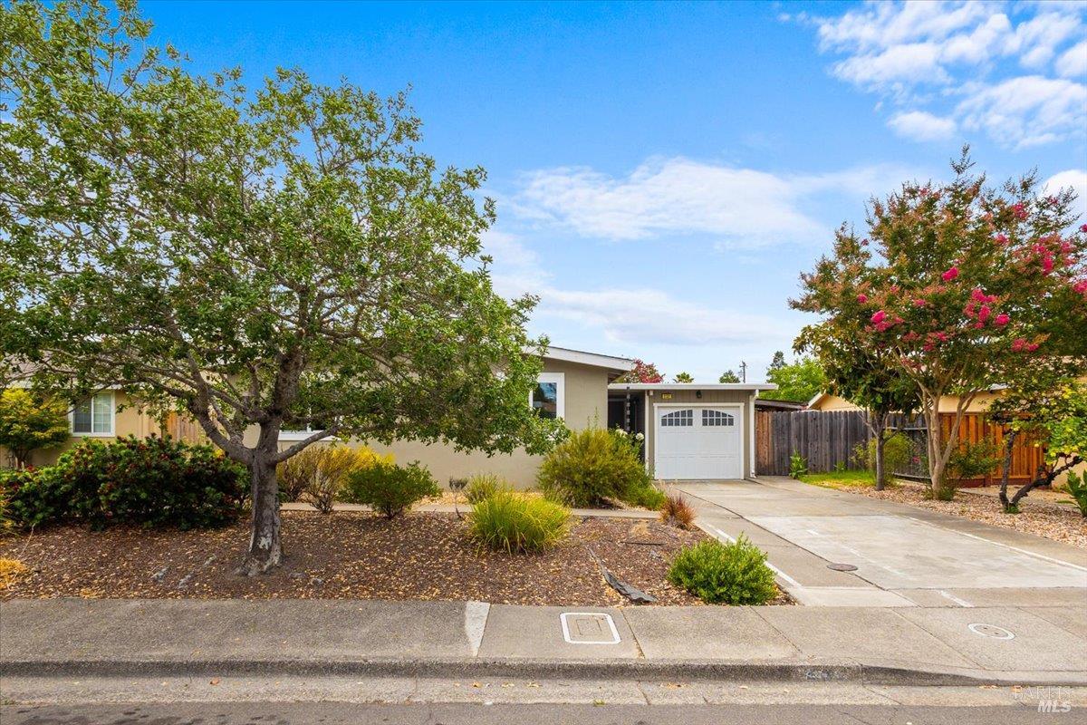 Healdsburg CA, 232 Twin Oaks Way