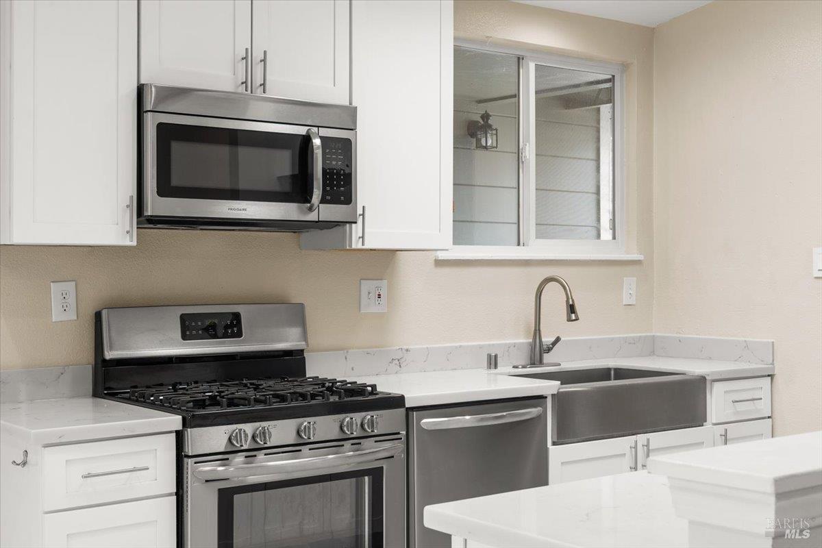 232 Twin Oaks Way Healdsburg CA 95448