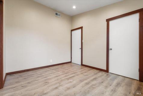 232 Twin Oaks Way Healdsburg CA 95448