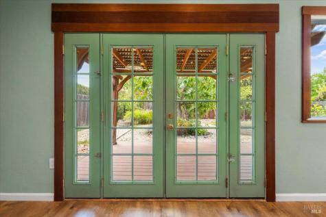 232 Twin Oaks Way Healdsburg CA 95448