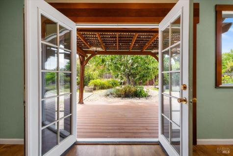 232 Twin Oaks Way Healdsburg CA 95448