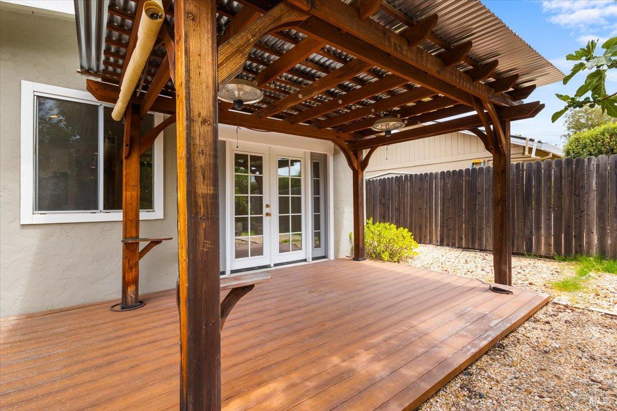 232 Twin Oaks Way Healdsburg CA 95448