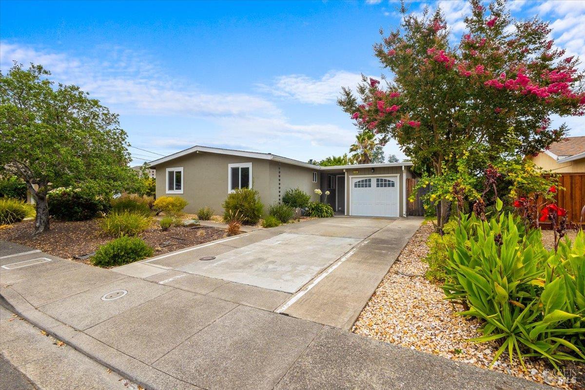 232 Twin Oaks Way Healdsburg CA 95448