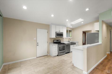 232 Twin Oaks Way Healdsburg CA 95448