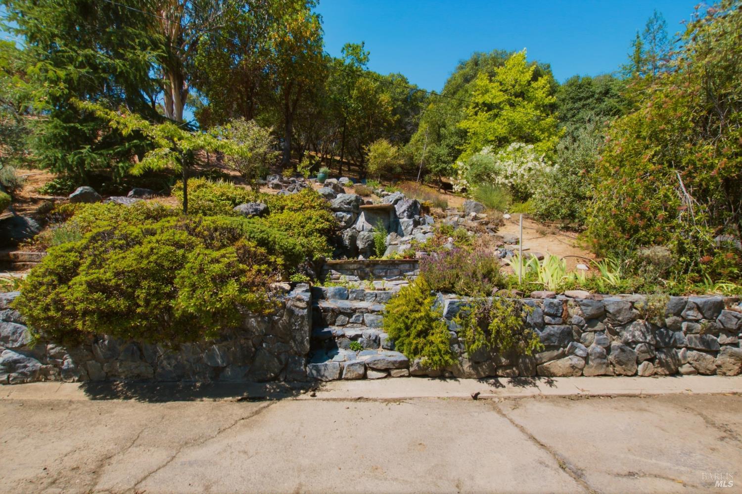 5301 Lake Ridge Drive Ukiah CA 95482