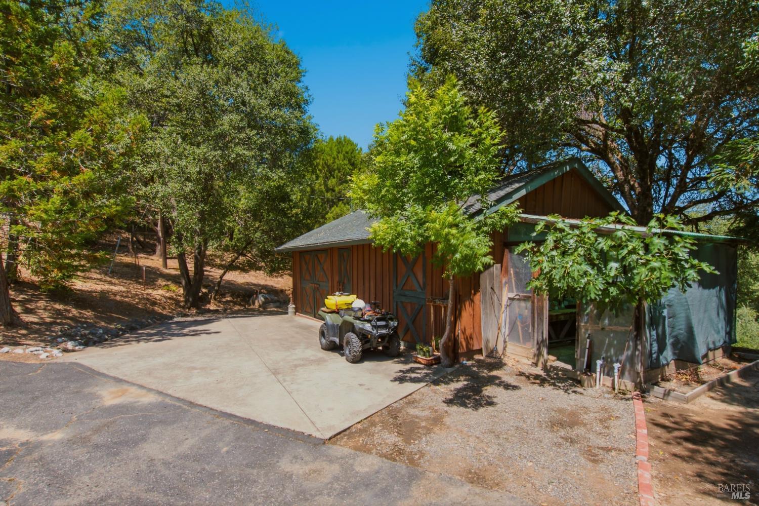 5301 Lake Ridge Drive Ukiah CA 95482