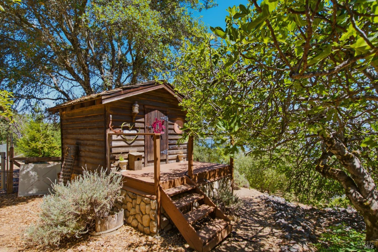 5301 Lake Ridge Drive Ukiah CA 95482
