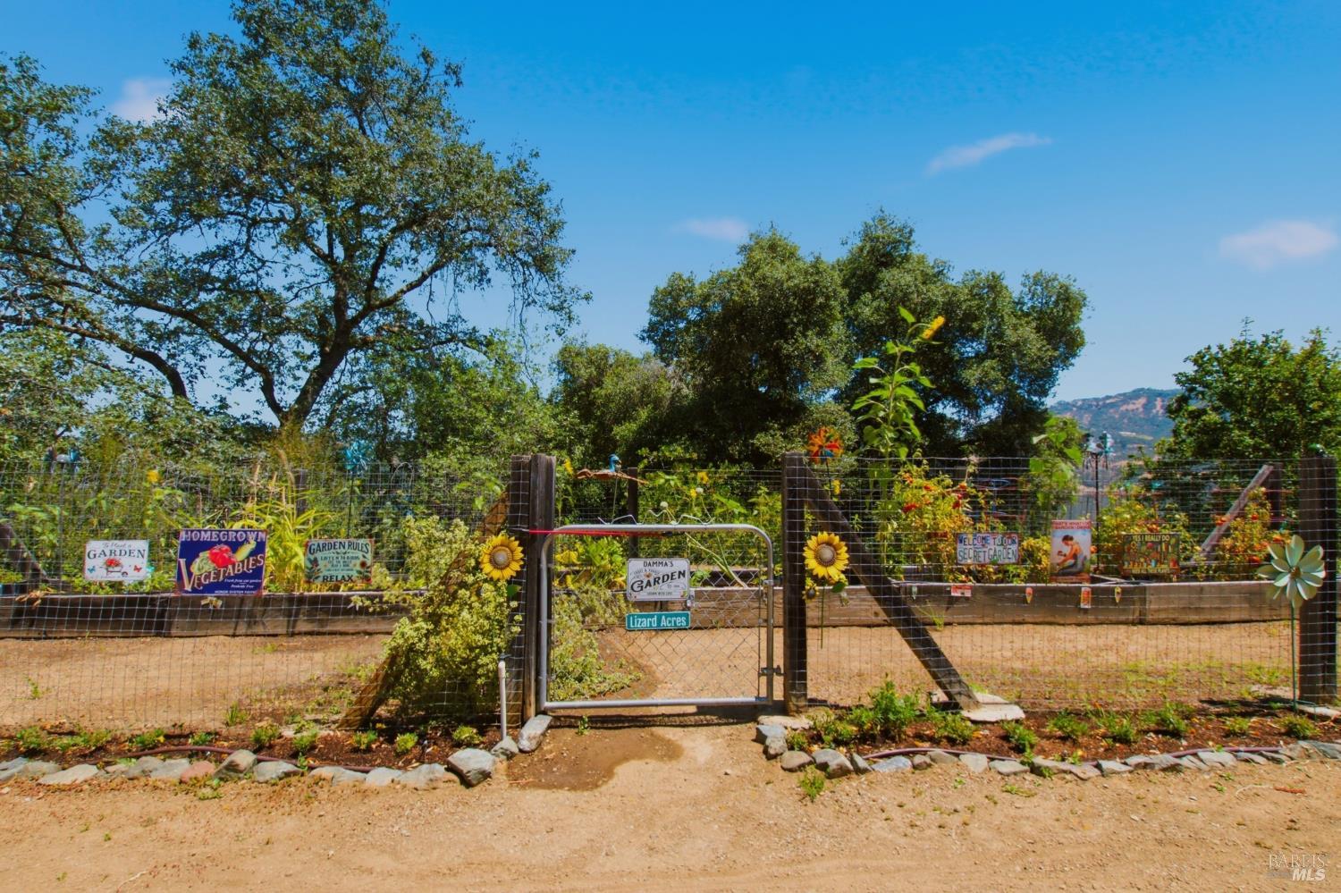 5301 Lake Ridge Drive Ukiah CA 95482
