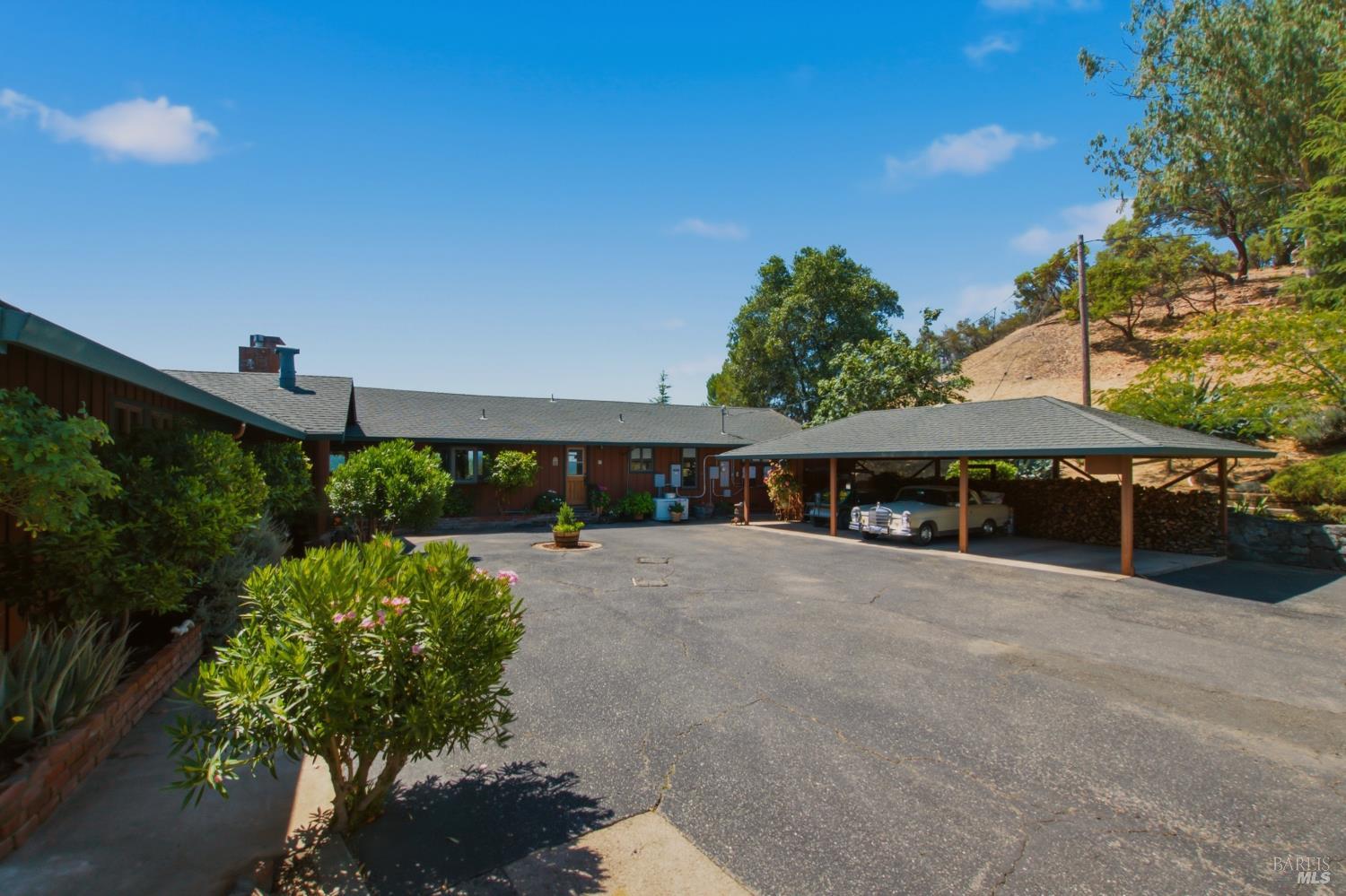 5301 Lake Ridge Drive Ukiah CA 95482