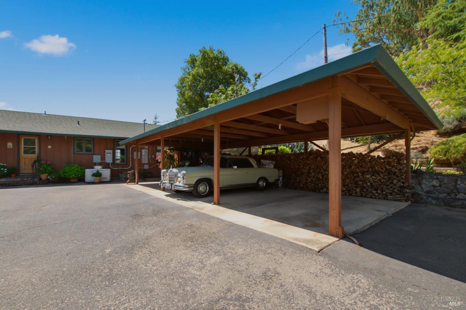 5301 Lake Ridge Drive Ukiah CA 95482