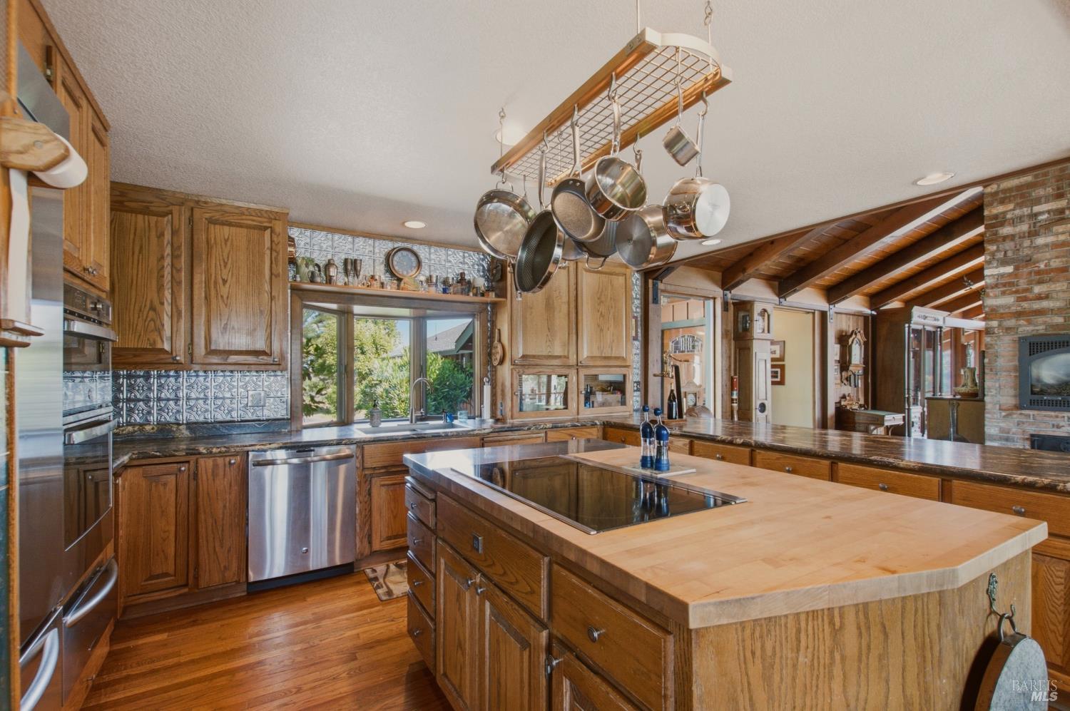 5301 Lake Ridge Drive Ukiah CA 95482