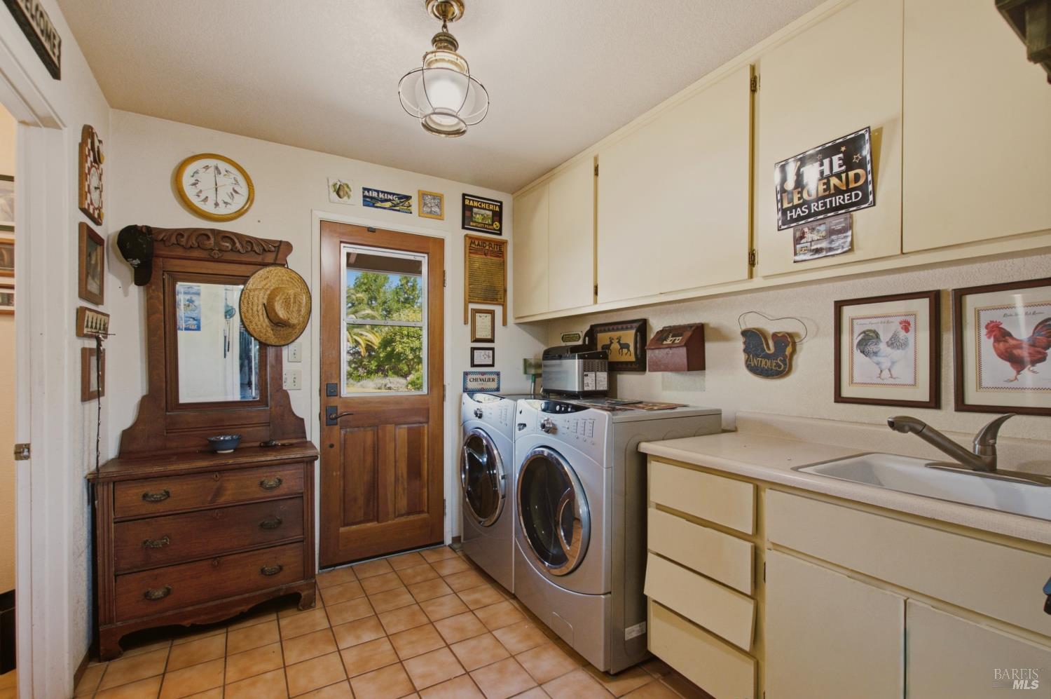 5301 Lake Ridge Drive Ukiah CA 95482