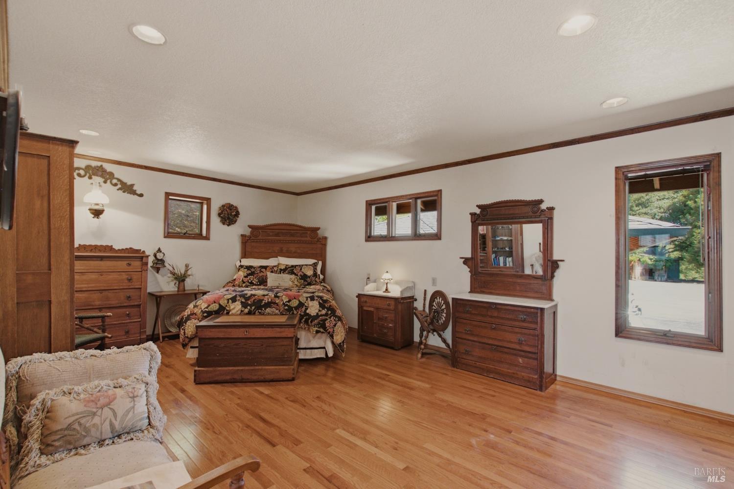 5301 Lake Ridge Drive Ukiah CA 95482
