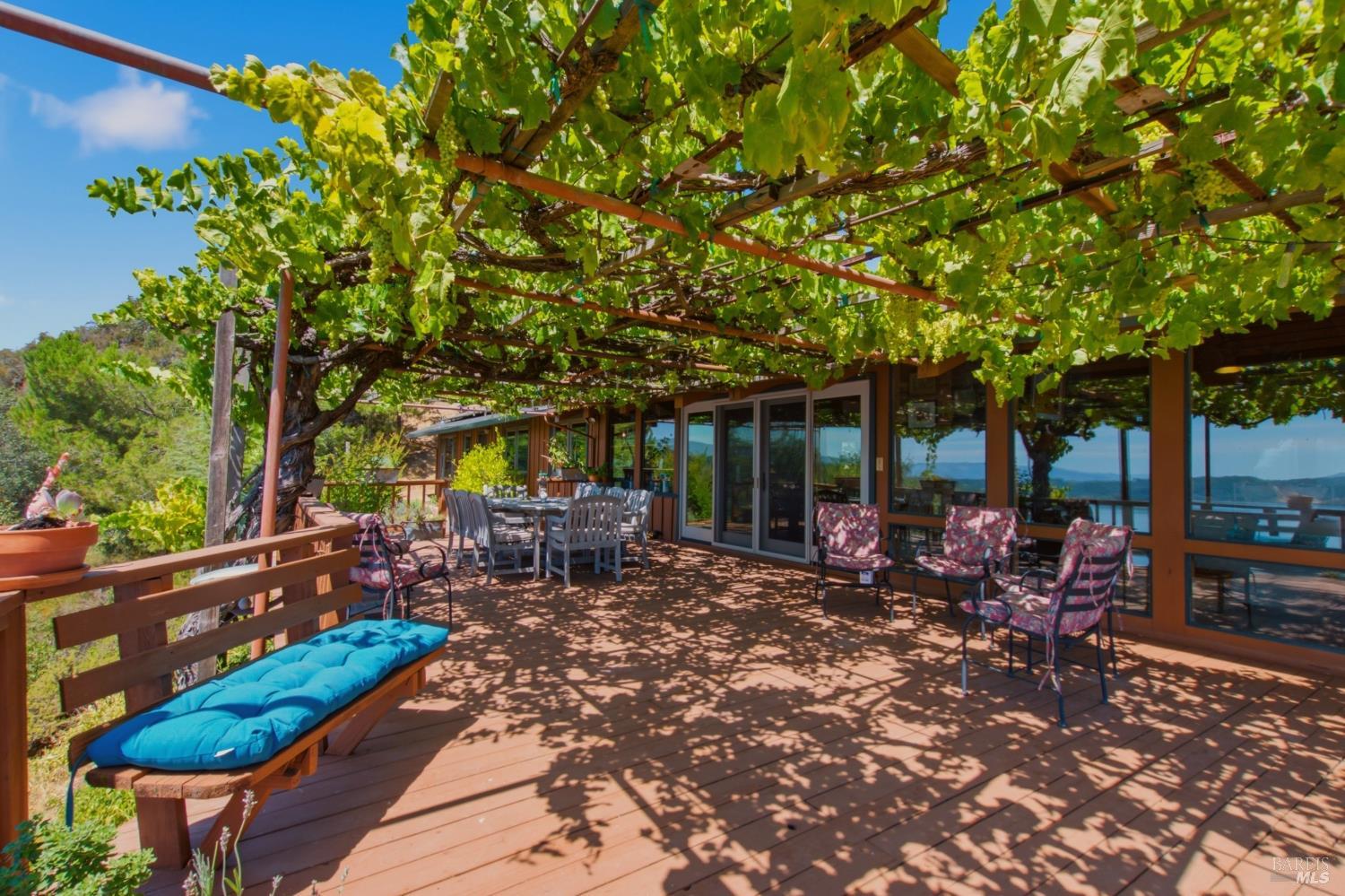 5301 Lake Ridge Drive Ukiah CA 95482
