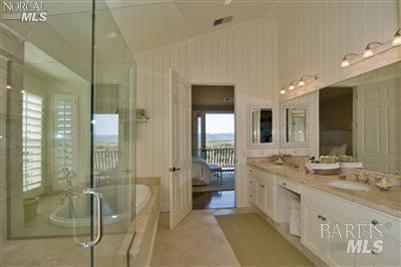 1150 Castle Oaks Drive Napa CA 94558
