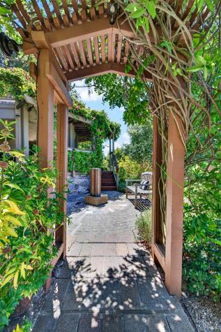 39 Tomahawk Drive San Anselmo CA 94960
